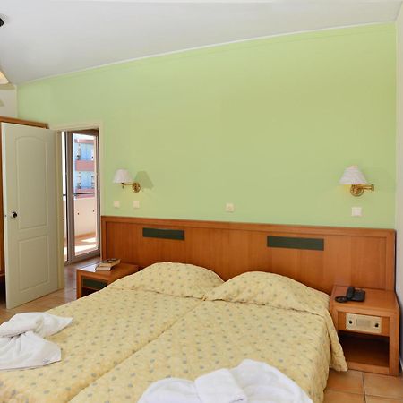 Lefkoniko Beach & Icarus Suite Apts 레팀노 외부 사진