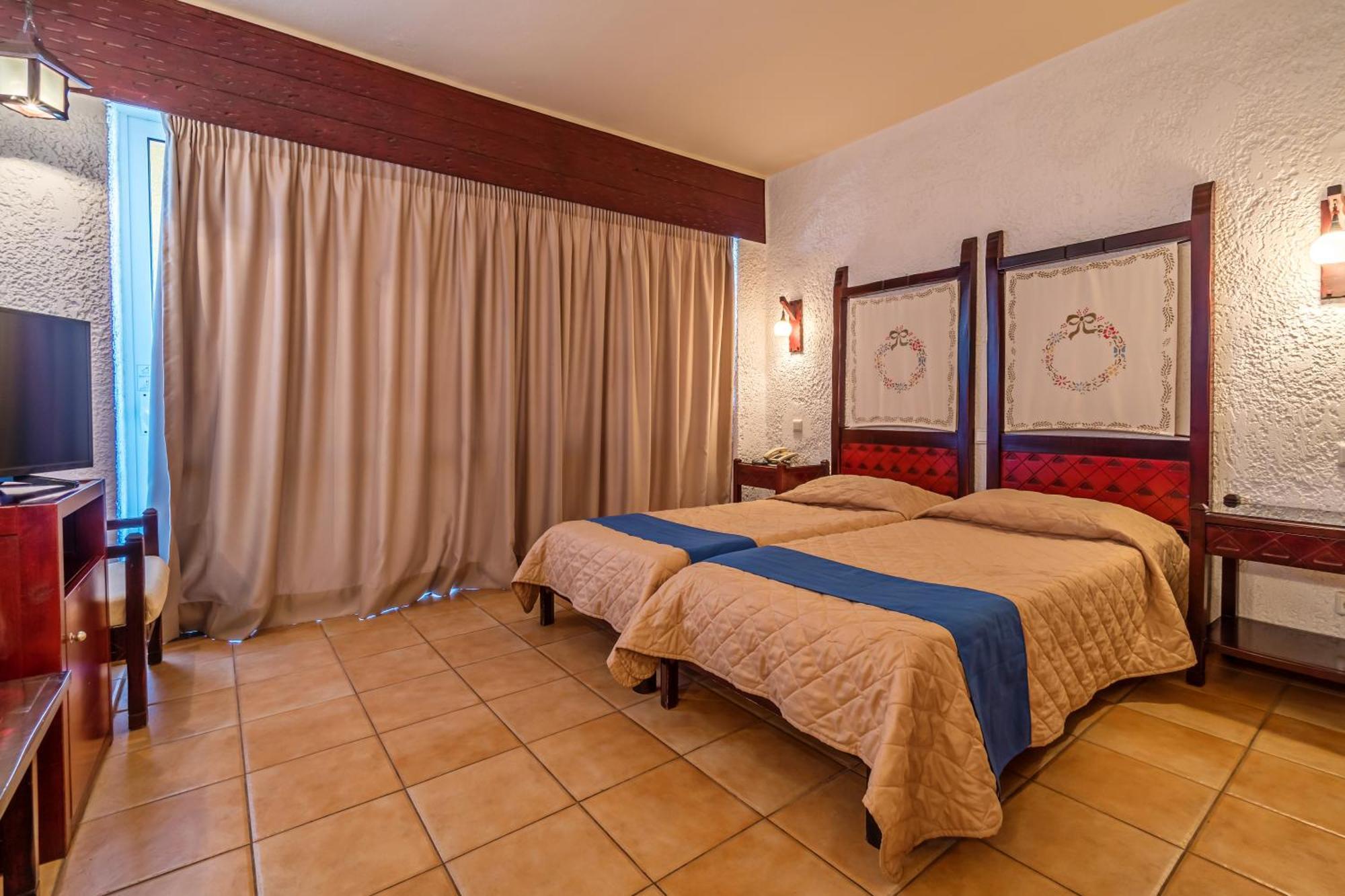 Lefkoniko Beach & Icarus Suite Apts 레팀노 외부 사진